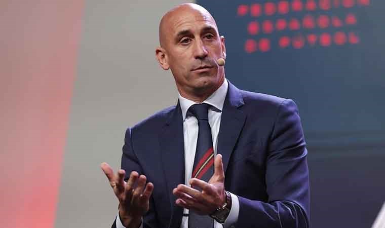 Olay başkan Luis  Rubiales’in cezası onandı!