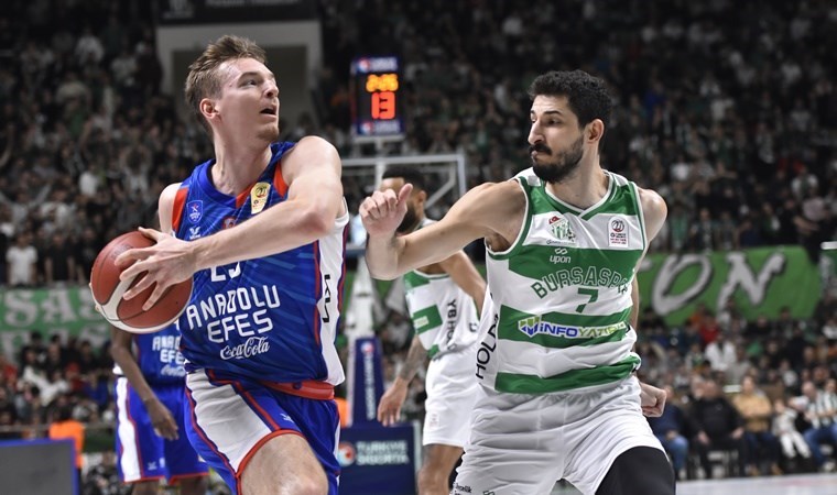 Anadolu Efes, Bursaspor’u devirdi