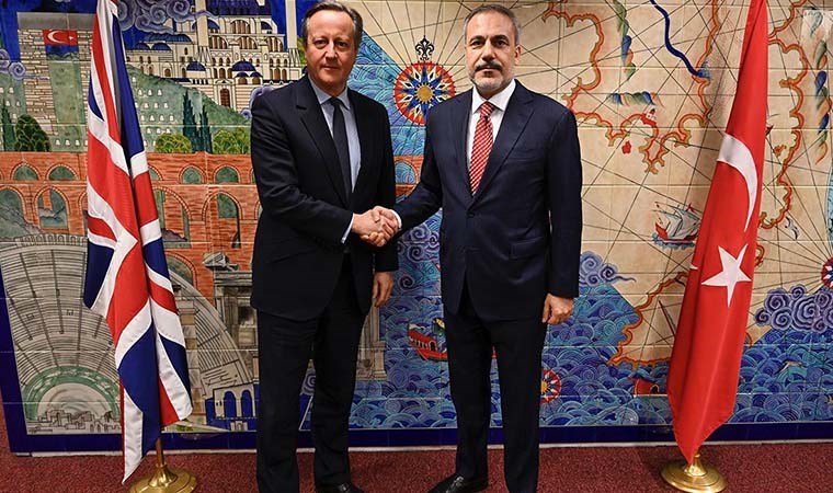 Bakan Fidan, İngiliz mevkidaşı Cameron ile görüştü