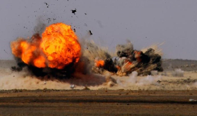 İran, Pakistan’a füze fırlattı!