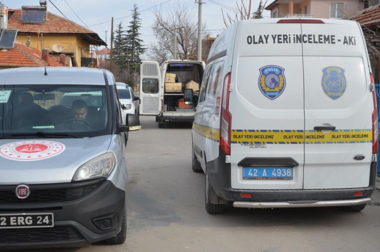 Konya'da dehşet... Satırla öldürülmüş halde bulundu!