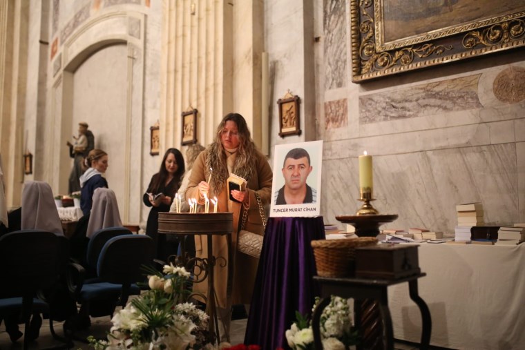 Santa Maria Kilisesi’nde silahlı saldırı sonucu bir kişi yaşamını yitirmişti: Kilisede kefaret ayini düzenlendi