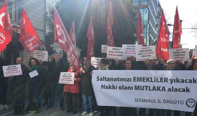 Emekli yurttaşlar yaşam şartlarına isyan etti: ‘Saray rejimi emeklilerle dalga geçiyor’