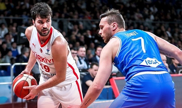 12 Dev Adam, Avrupa Şampiyonası Elemeleri’ne yenilgiyle başladı