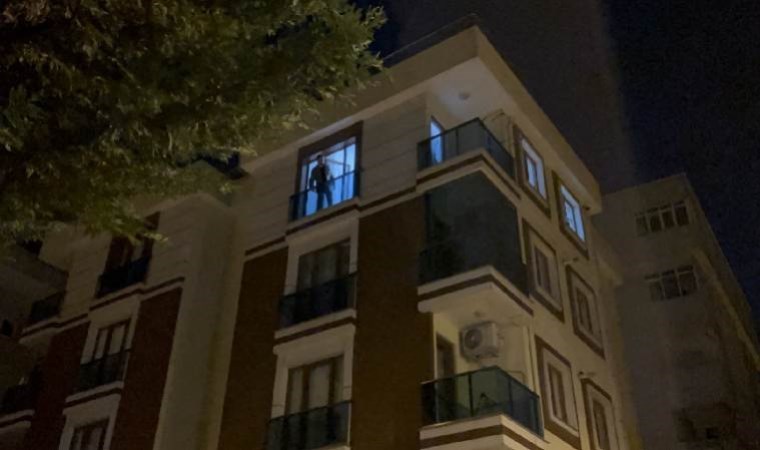 İstanbul’da korku dolu anlar… Annesini ve kardeşini rehin aldı!