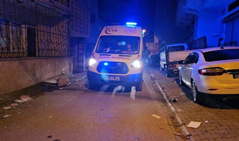 Adana’da akrabalar arasında silahlı çatışma çıktı: Yaralılar var!