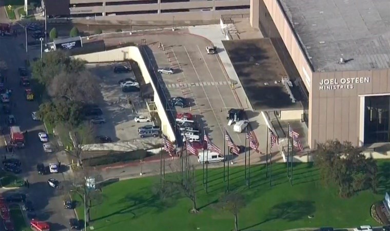 Texas’ta kiliseye silahlı saldırı: Saldırgan vuruldu
