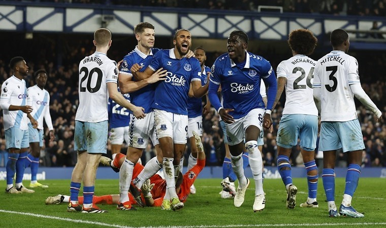 Everton sahasında geriden geldi, beraberlikle yetindi!