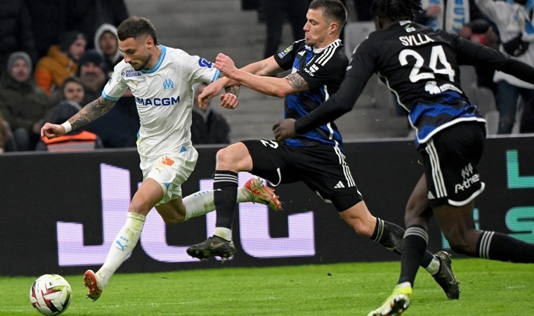 Adı Galatasaray ile anılıyordu: Jonathan Clauss’tan transfer kararı!