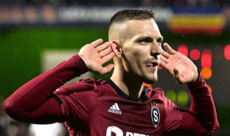 Galatasaraylı taraftarlardan Sparta Prag’ın paylaşımlarına tepki