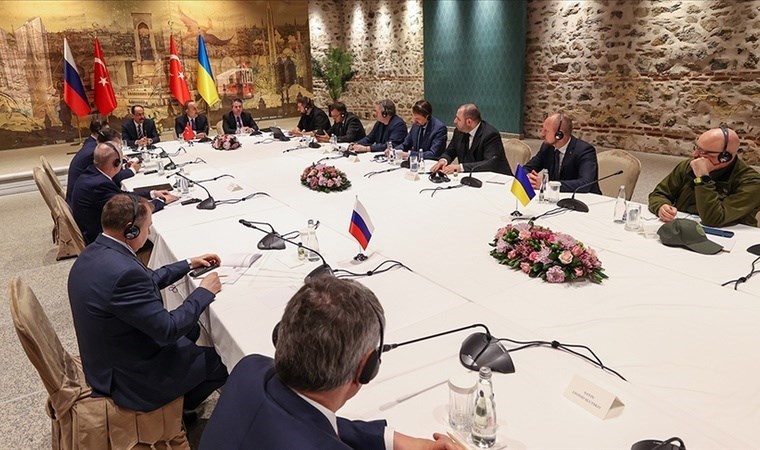 Putin’den İstanbul görüşmesi açıklaması: Çatışma çok önceden sonlanabilirdi