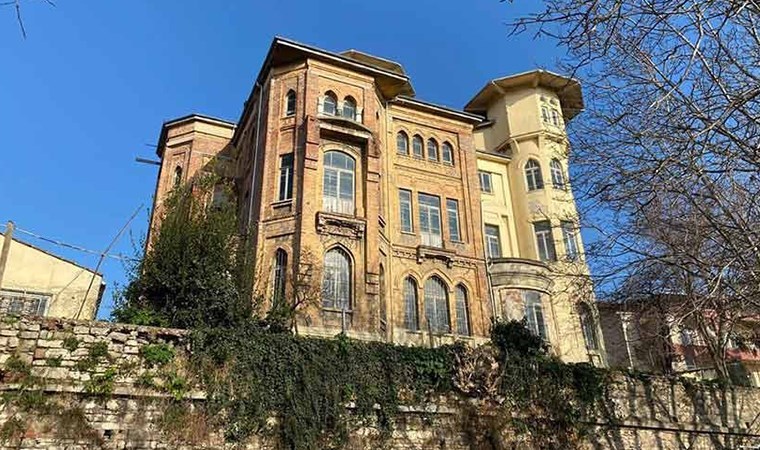 İstanbul’un tarihî sembolü Bulgur Palas, yeniden hayata dönüyor