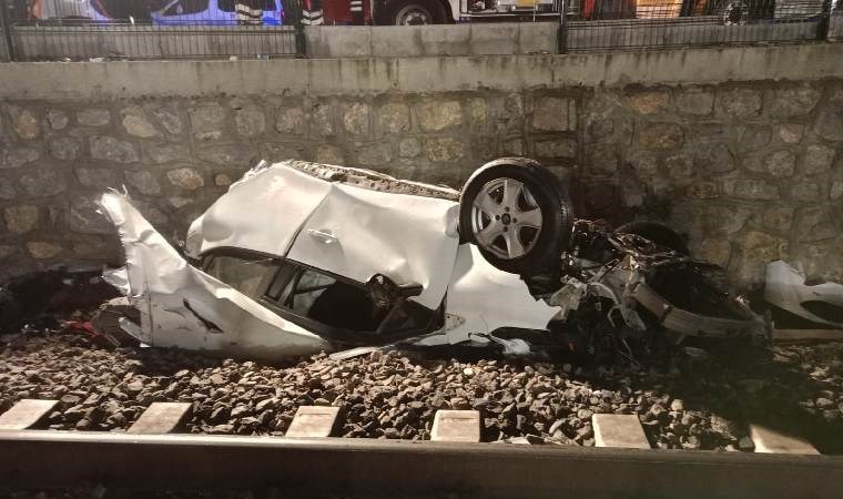 Ankara’da feci kaza… Araç ikiye bölündü: Ölü ve yaralılar var!