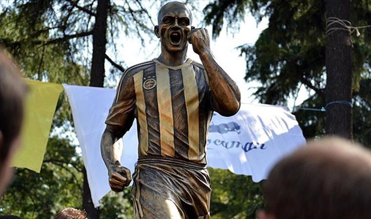 Ali Koç duyurmuştu: Fenerbahçe’den heykel kararı!