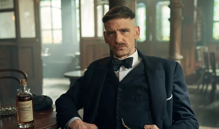 Görenler gözlerine inanamadı: ‘Peaky Blinders’ın yıldızı tanınmaz halde