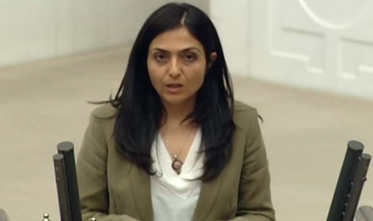 DEM Parti’li Bedia Özgökçe Ertan kimdir? Bedia Özgökçe Ertan kaç yaşında, nereli?