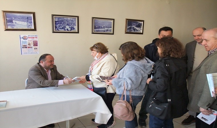 İbrahim Tığ, Devrek’te okurlarıyla buluştu