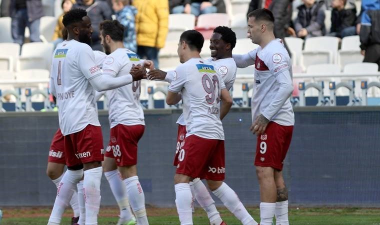 Sivasspor’dan evinde 4 gollü şov!