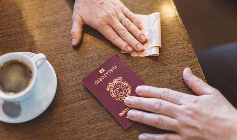 Europol Kıbrıs’ta yasa dışı göç amaçlı sahte evlilik çetesini çökertti: 15 gözaltı