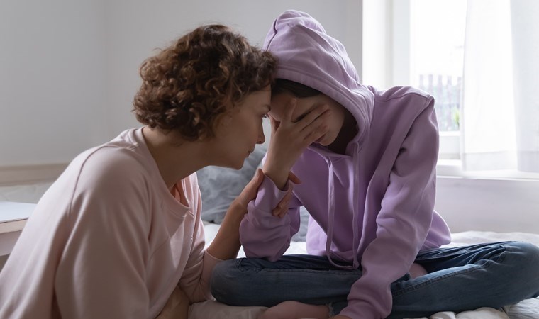 Depresyondaki kişilere asla söylememeniz gereken 5 cümle!