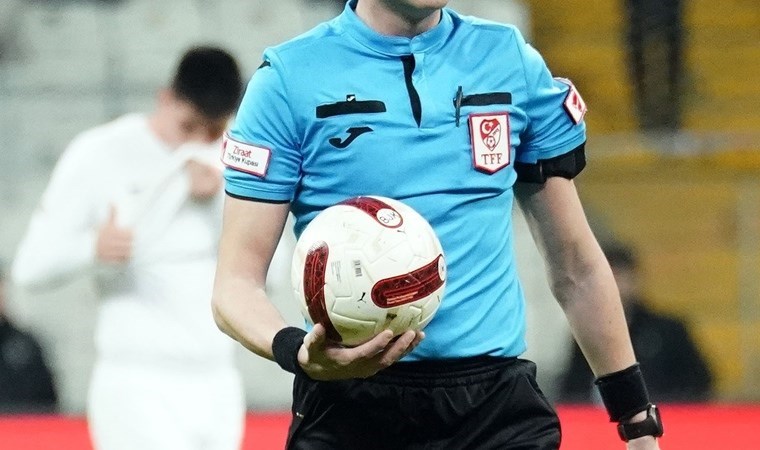 UEFA’dan Türk hakeme görev!