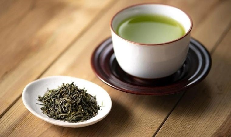 Japon kadınlarının kusursuz cildinin sırrı: Sencha Çayı ve faydaları..