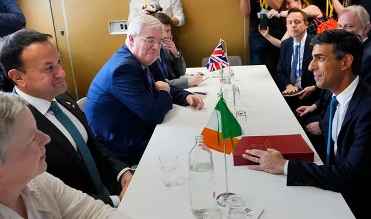 İngiltere ve İrlanda başbakanları arasında ‘Kuzey İrlanda’ görüşmesi