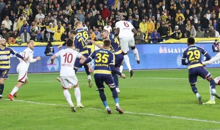 Galatasaray’dan transfer olmuştu: Kazımcan Karataş’a sert tepki!