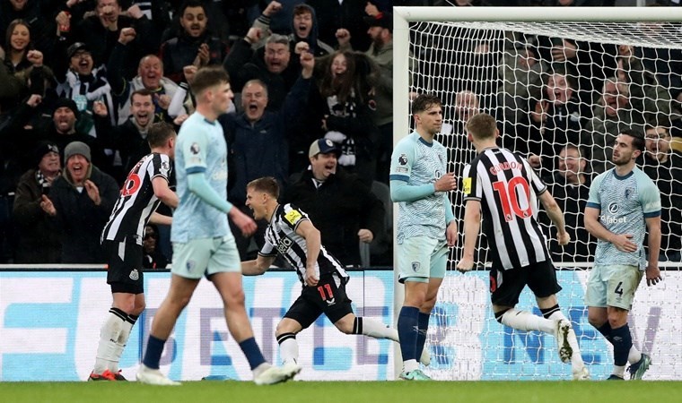 Newcastle puanı son dakikada aldı!