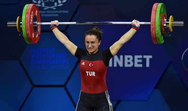 Aysel Özkan Bulgaristan’da bronz madalyanın sahibi oldu!