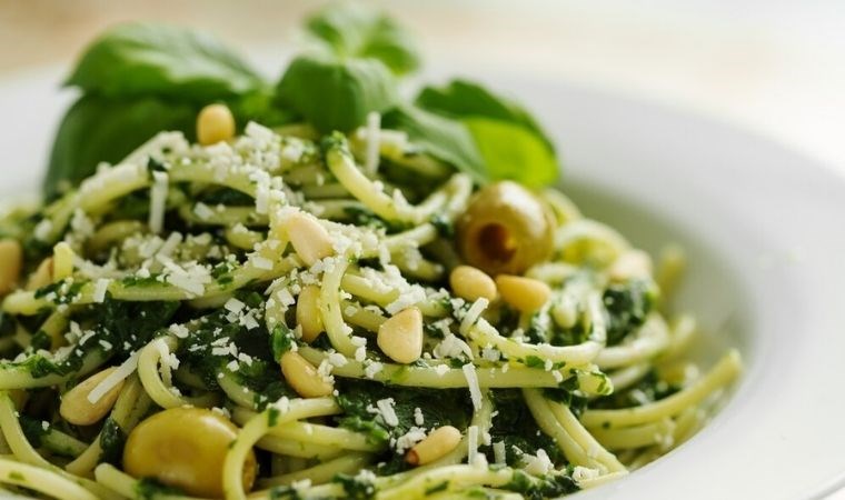 Makarna tutkunlarına özel tarif: Ispanaklı ve Mantarlı Makarna!