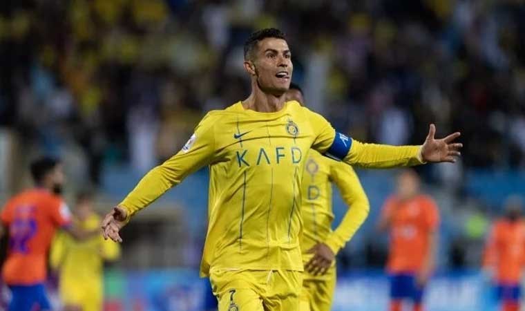 Ronaldo attı Al-Nassr evinde turladı
