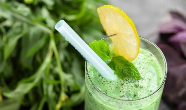 Detoks sularını sevmiyorsanız muhtemelen bu tarifi denememişsinizdir: Ispanaklı ve Kefirli detoks suyu tarifi…