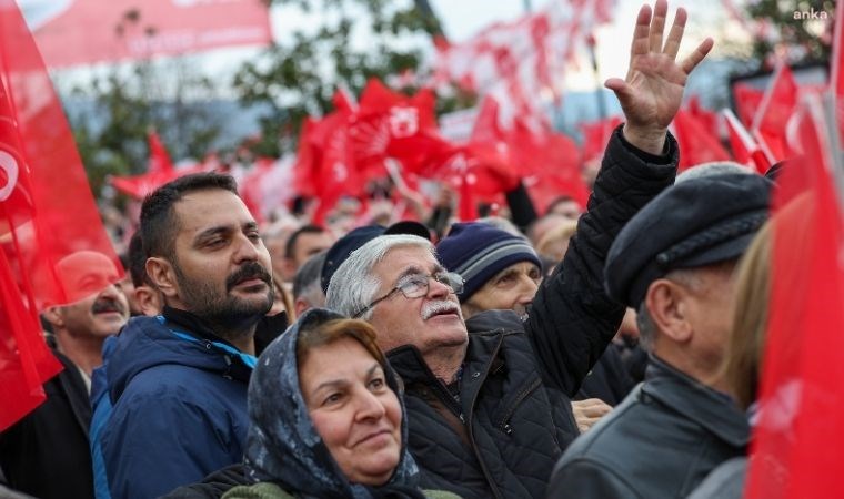 Giresun'da konuşan Özgür Özel'den Erdoğan'a 'emekli' yanıtı:'Sana çağrı yapıyorum, pazartesi meclisi açalım'