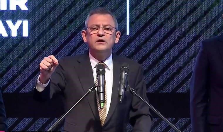 CHP lideri Özgür Özel, İzmir’de iş dünyası temsilcileriyle buluştu, şu mesajı verdi: Sandıkta birlik olalım