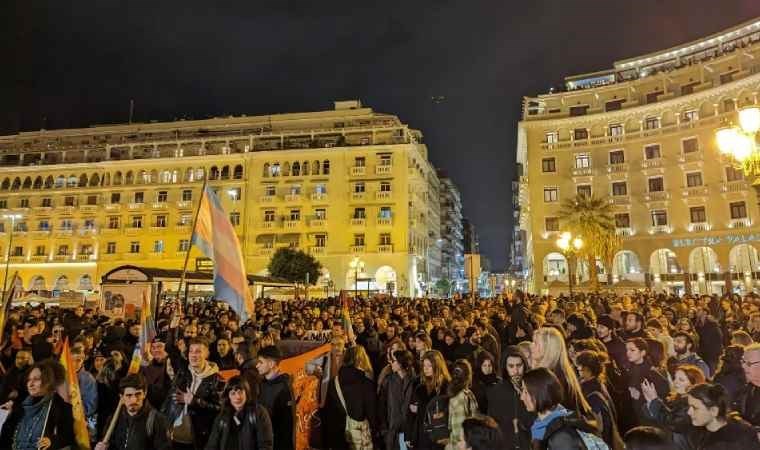 Selanik’te iki trans birey saldırıya uğradı, ‘Stray Bodies’in film afişi protesto edildi