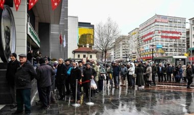 Ekonomide yaşanan kriz, düşen alım gücü, hızlanan zamlar halkı yardıma muhtaç etti: Yoksulluk yayılıyor! – Son Dakika Ekonomi Haberleri | Cumhuriyet