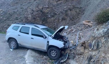 Gazeteciler kaza yaptı: 1 ölü, 1 yaralı – Son Dakika Türkiye Haberleri | Cumhuriyet