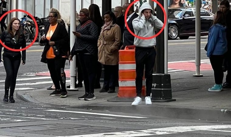 Kaza sonrası kaçmışlardı… Eylem Tok ve oğlu New York’ta görüntülendi!