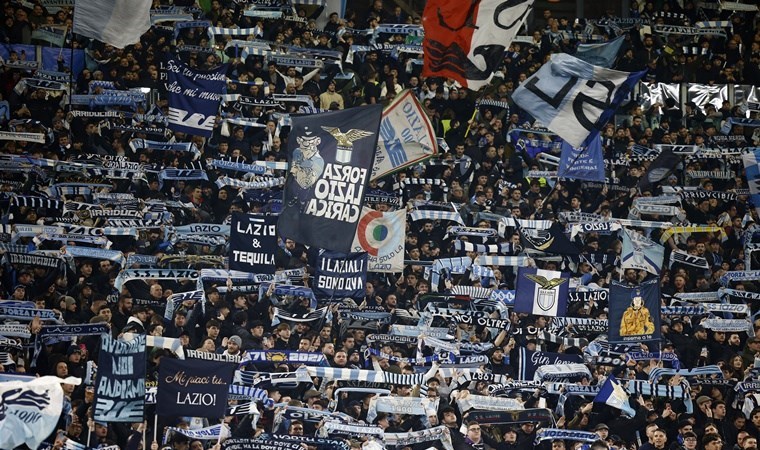 Lazio taraftarından Almanya’da faşizm sloganları!