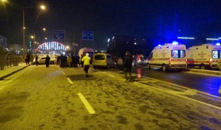 Erzurum’da feci kaza… Onlarca araç birbirine girdi: Çok sayıda yaralı var!