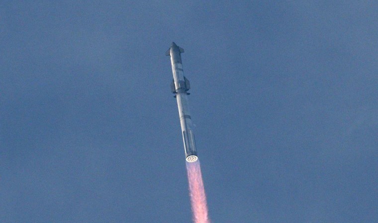 Space X’ten Starship açıklaması: En uzun ve başarılı test uçuşu sonrası roketle iletişim kesildi