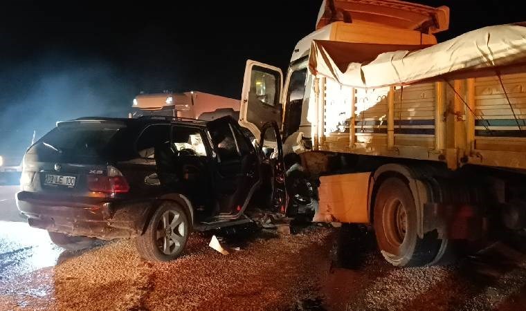 Afyonkarahisar’da feci kaza… Yaralılar arasında polis memurları da var!