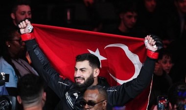 İlk maçında nakavt: UFC'de İbo Aslan fırtınası! – Son Dakika Spor Haberleri | Cumhuriyet