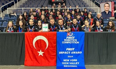İSTEK Okulları robotik takımından büyük başarı: 'Atatürk’ün ışığında yürümelerini diliyorum' – Son Dakika Türkiye Haberleri | Cumhuriyet