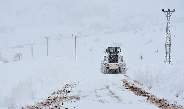 Van, Muş ve Bitlis’te 158 yerleşim yerinin yolu kapandı!