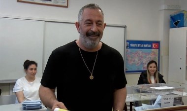 Ünlü komedyen Cem Yılmaz oyunu kullandı – Son Dakika Yaşam Haberleri | Cumhuriyet