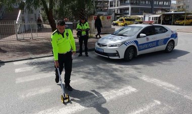 Yaya geçidine aldırış etmeyen sürücü çocuğa çarptı – Son Dakika Türkiye Haberleri | Cumhuriyet