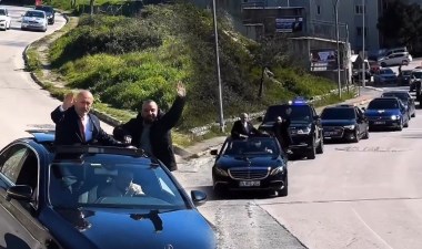 Muhtar adayından çakarlı araçla seçim çalışması – Son Dakika Siyaset Haberleri | Cumhuriyet