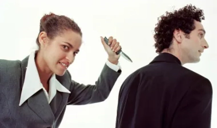 İhanet etmesi muhtemel 7 burç: Onlar için aldatmak çok da zor değil…